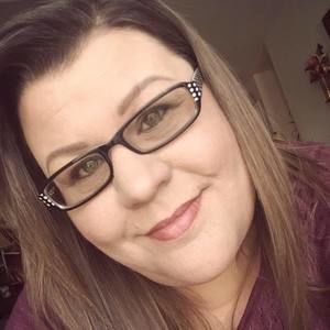 Meet your Posher, Nickie